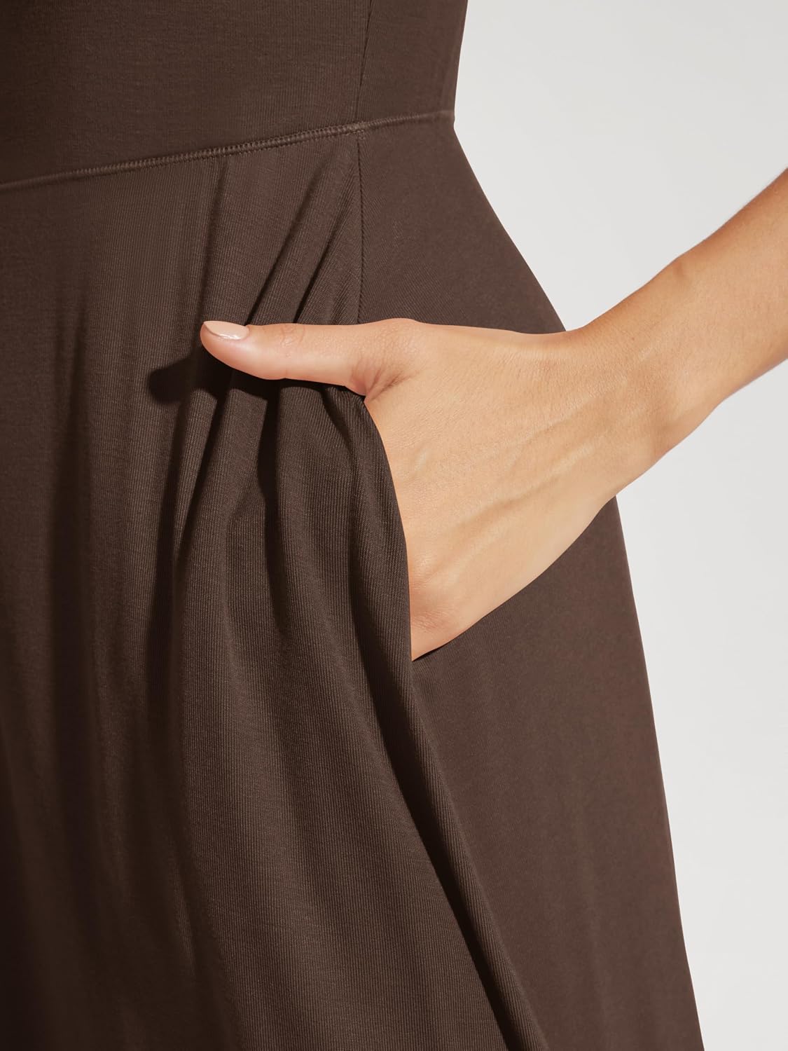 ODODOS Square Neck Midi Dress with Pockets for Women Summer Casual Sleeveless Sundress Flare Tank Dress