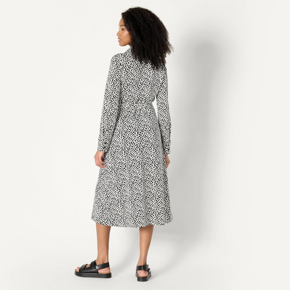 Amazon Essentials Women's Regular-Fit Matte Jersey Midi Length Dress with Classic Collar, Button Front, Removable Belt