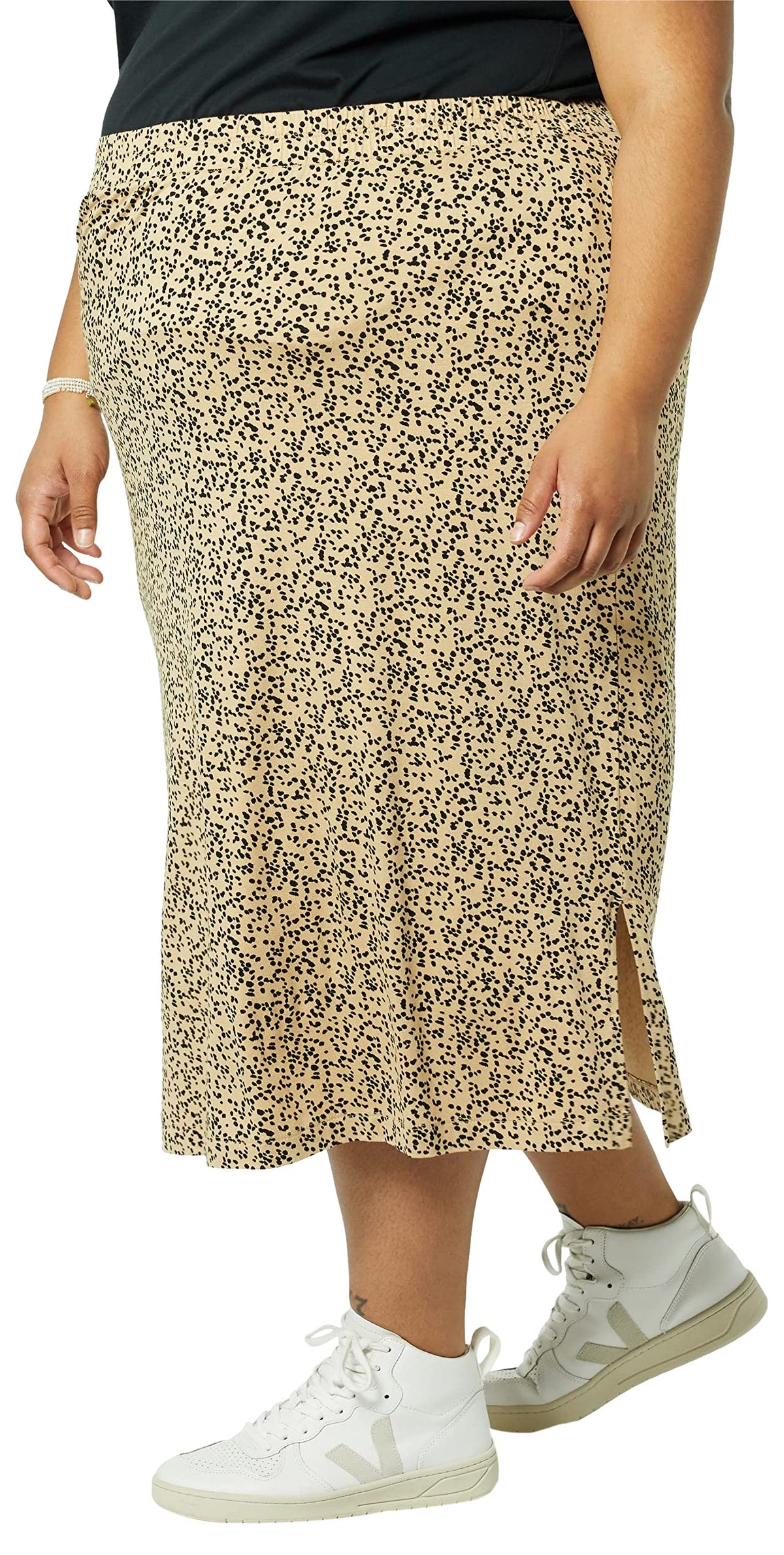 Amazon Essentials Women's Pull-On Knit Midi Skirt with Elastic Waist, Slits